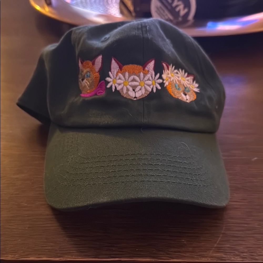 Green Cap with Dinah the Cat Embroidery